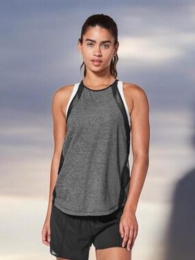 Lululemon Run Off-Route Tank in Heathered Black / Black Sz 2